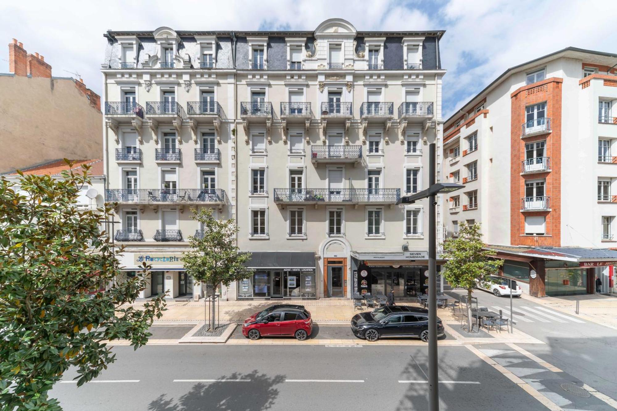 Le Lasteyras - Appartement Charmant En Centre Ville Vichy Extérieur photo